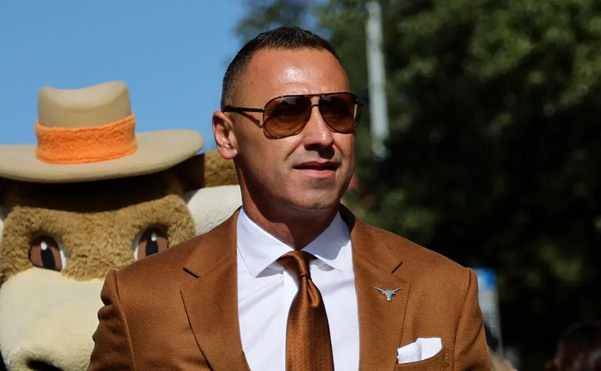 With Arch Manning’s NFL Draft decision unclear, Steve Sarkisian learns a Longhorns QB is leaving Texas