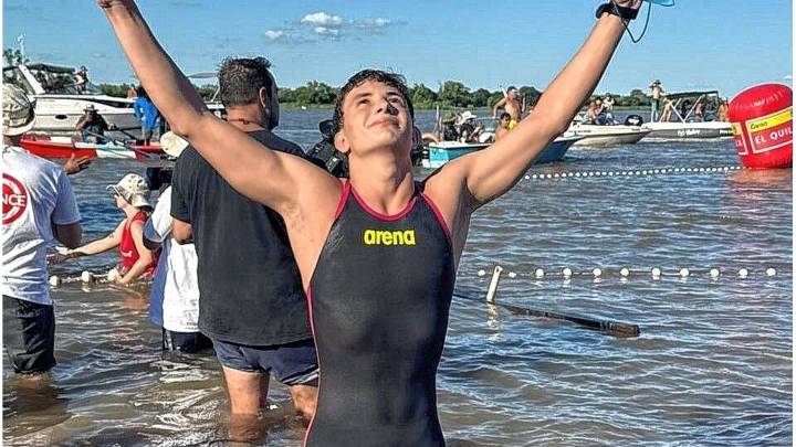Con solo 16 años, Lorenzo Rizzi dominó la Maratón Villa Urquiza