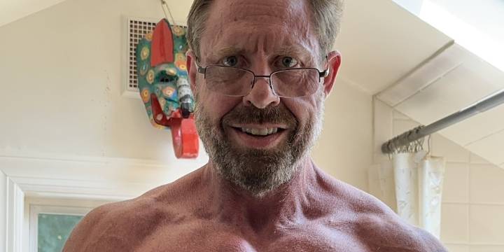 La familia de un hombre que mató a su madre y se quitó la vida demanda a OpenAI por “alimentar sus delirios paranoicos”