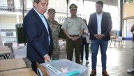 Autoridades supervisan condiciones de seguridad en locales de votación de la Región Metropolitana