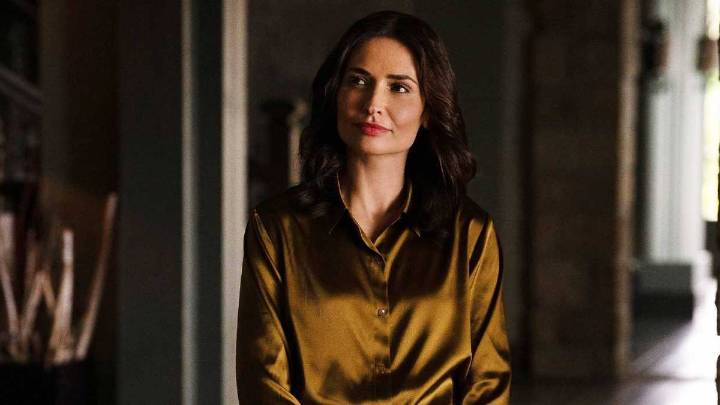 Apple TV's High-Concept Sci-Fi Thriller That Has Ruled Its Charts for Weeks Is a Must Watch Before the Finale