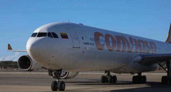 Llegan 304 migrantes a Venezuela en vuelo de repatriación desde México