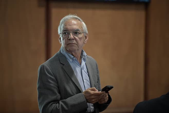 Chantajes, presiones y pánico: los chats de la trasescena del caso de la Ungrd en el Minhacienda