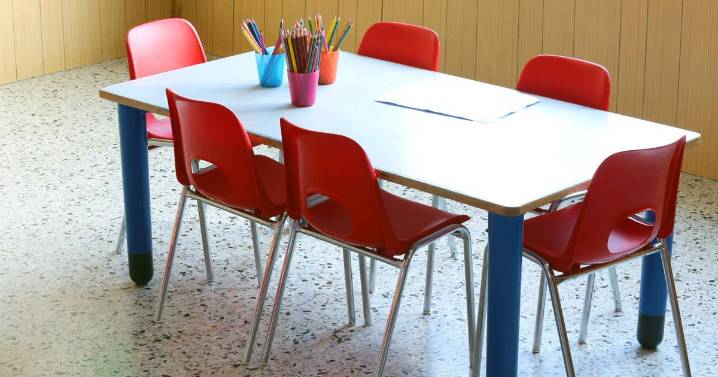 Webster Groves school teacher admits to sex assault of girl