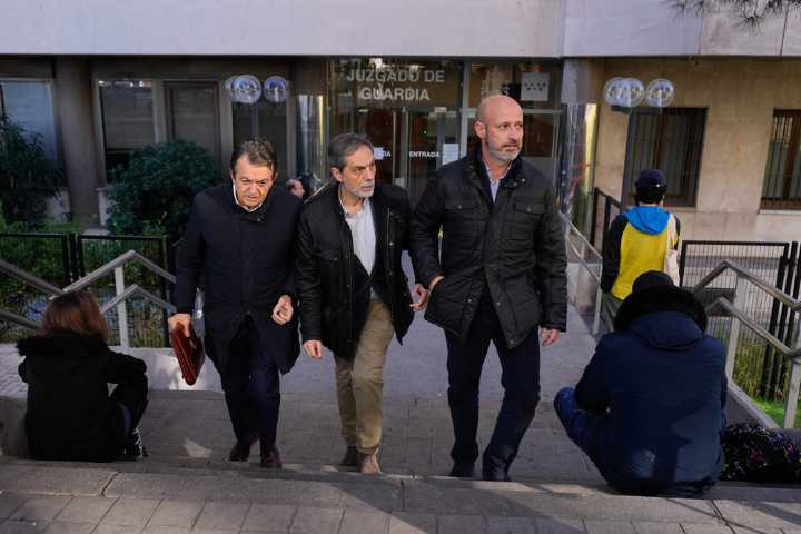 En libertad los tres detenidos por el 'caso Plus Ultra'