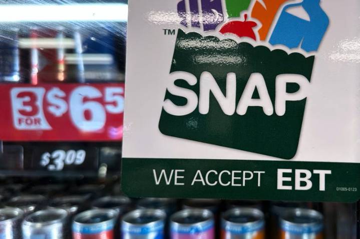 Trump admin to withhold SNAP food aid from Democrat