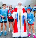 Runners thrive in frigid temps at Christmas Town 8K
