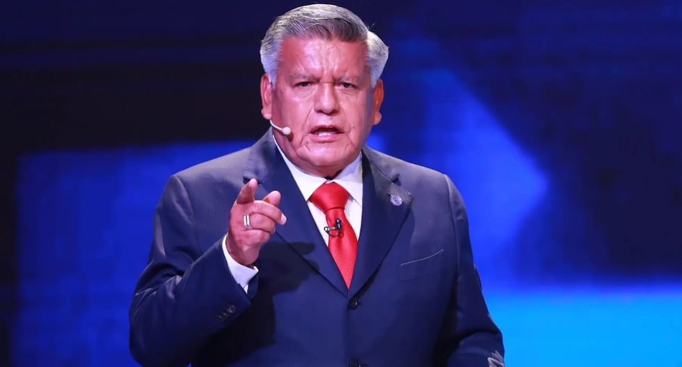 César Acuña defiende préstamos millonarios a APP: “Es interés del fundador que el partido se mantenga”