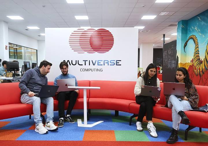 El Gobierno central respalda con 12,7 millones el proyecto de diseño de chips para infraestructuras críticas de Multiverse