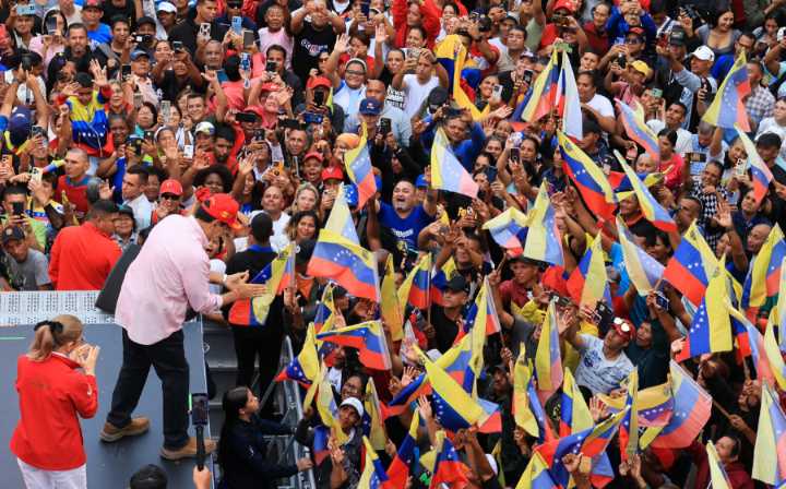 Presidente Maduro denuncia "guerra psicológica" de EE. UU. contra Venezuela