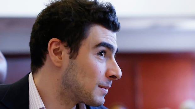 Luigi Mangione's notes to self: 'Change hat, shoes, pluck eyebrows'