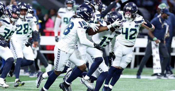Words of Prey, Seahawks vs. Falcons: E-Man and the Masters of the Spooniverse