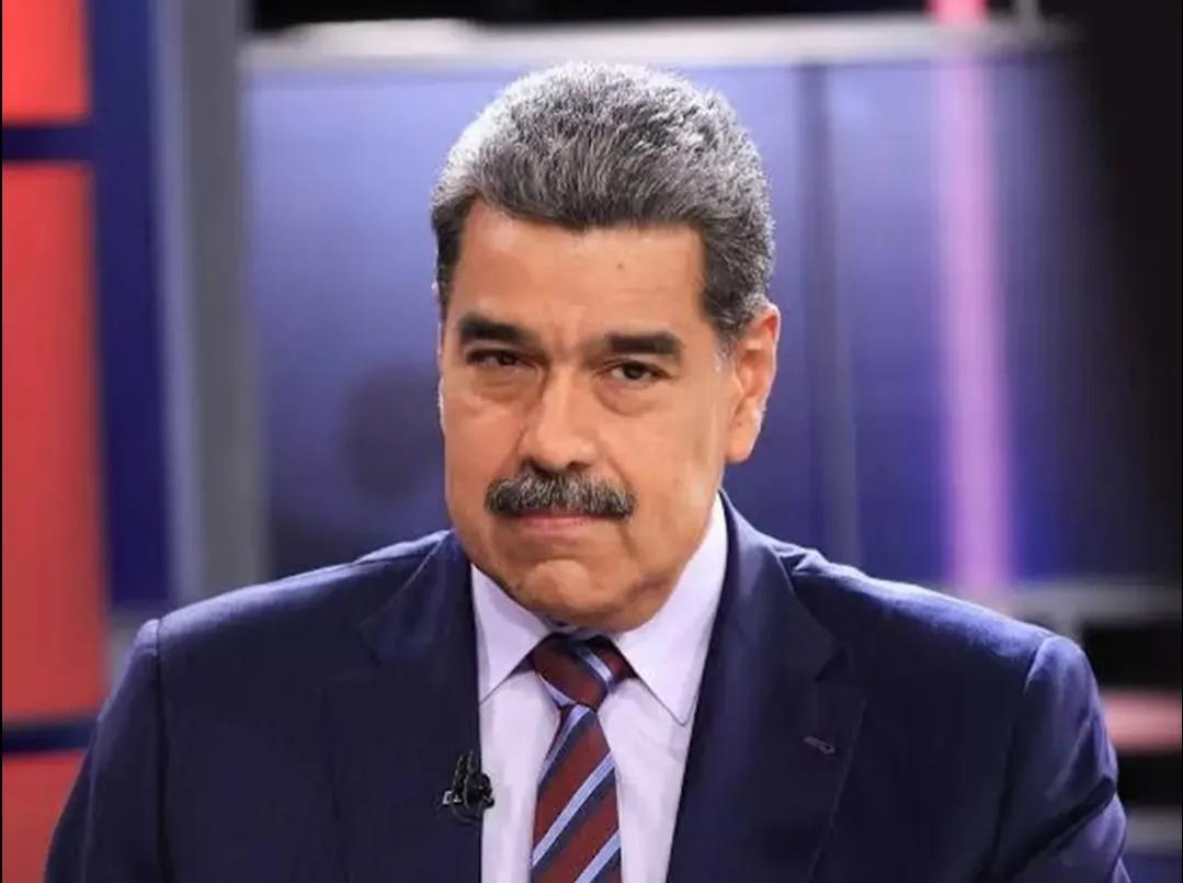 Maduro acusa a la Asamblea Nacional del 2015 de “robar 14 millones de dólares para dar aguinaldos”