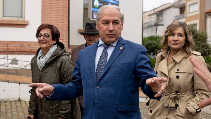 El presidente de la Diputación de Lugo niega las acusaciones de acoso sexual contra él: "es totalmente falso"