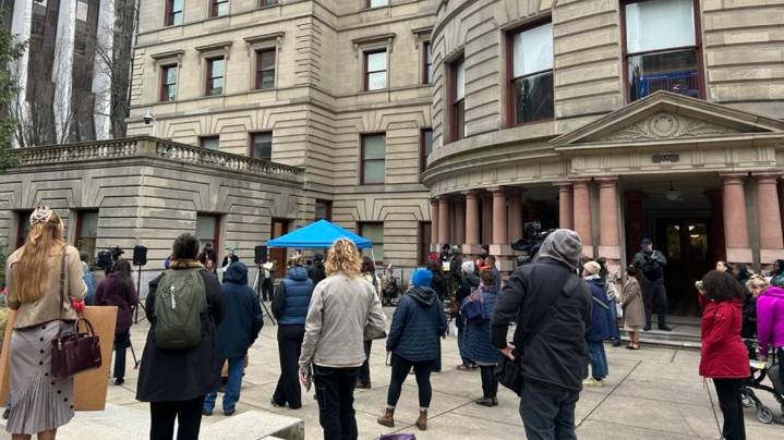 Petitioners call on Portland to prioritize rent assistance, affordable housing after mayor hits shelter goal