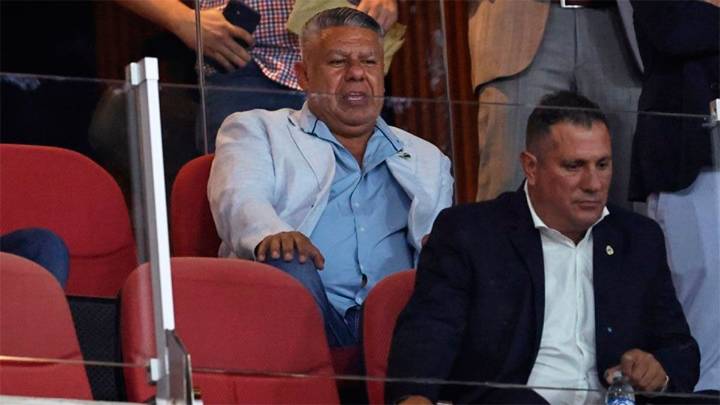 Chiqui Tapia, presente en la final del Clausura en el Madre de Ciudades