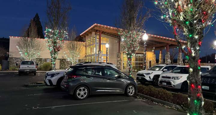 Community partners come together to brighten Battle Ground for the Christmas season