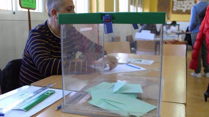 Elecciones Extremadura 2025: Cómo saber si me ha tocado estar en una mesa electoral
