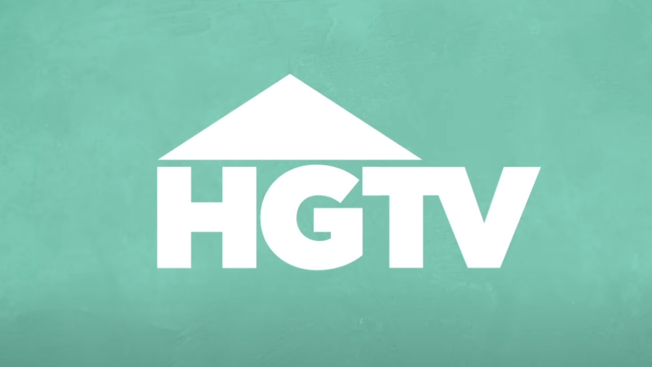 'Holmes on Homes' alum dies at 56