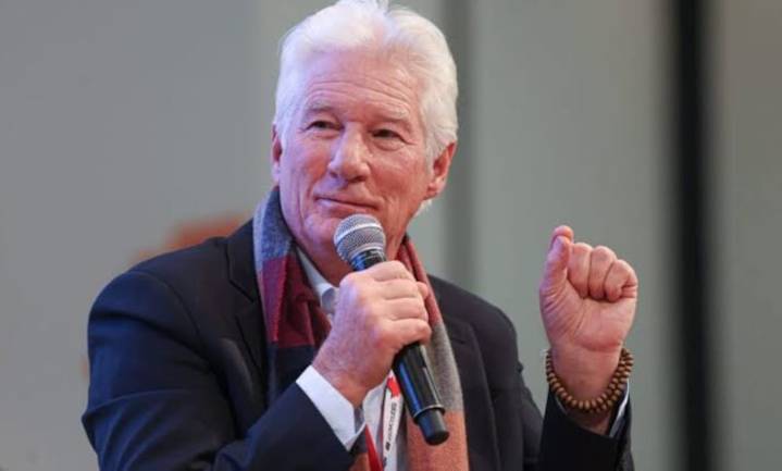 Richard Gere elogia a Sheinbaum en la FIL Guadalajara: “su presidenta es increíble”