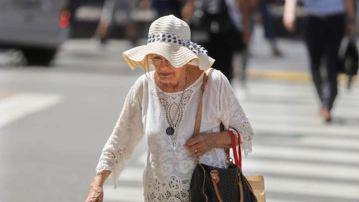 Vuelve el calor a Buenos Aires: qué día de la semana se esperan 32 grados de máxima, según el SMN