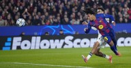 La testa de Koundé rescata al Barça de otra pájara en la 'Champions' (2