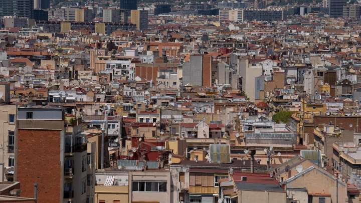 Luz verde jurídica a la regulación del alquiler de temporada en Cataluña