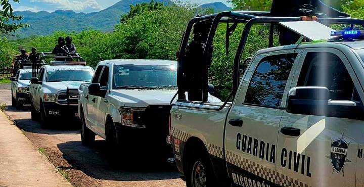 Refuerzan operativo en Cotija tras ataque a Policía Municipal; localizan artefacto explosivo