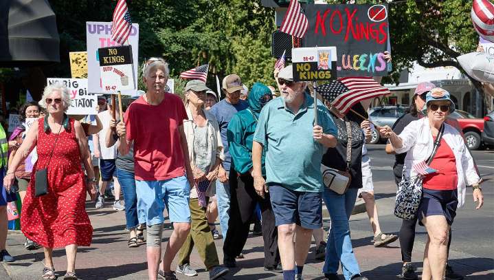 'Trump Is A King!' Say People Freely Protesting In A Free Country