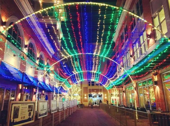 Naper Lights, Holly Jolly Days spark Naperville holiday season