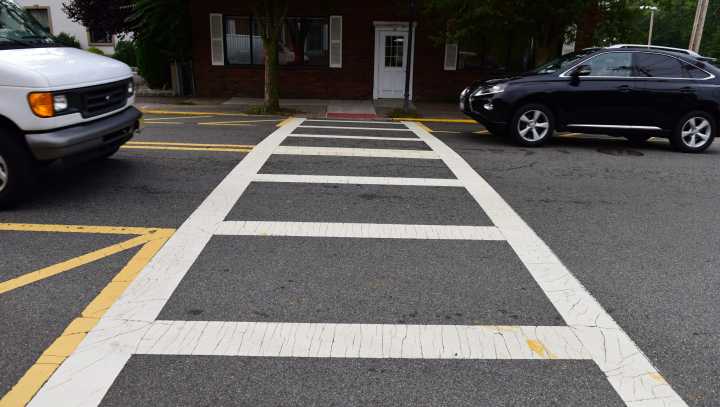 What NJ state law says about yielding for pedestrians