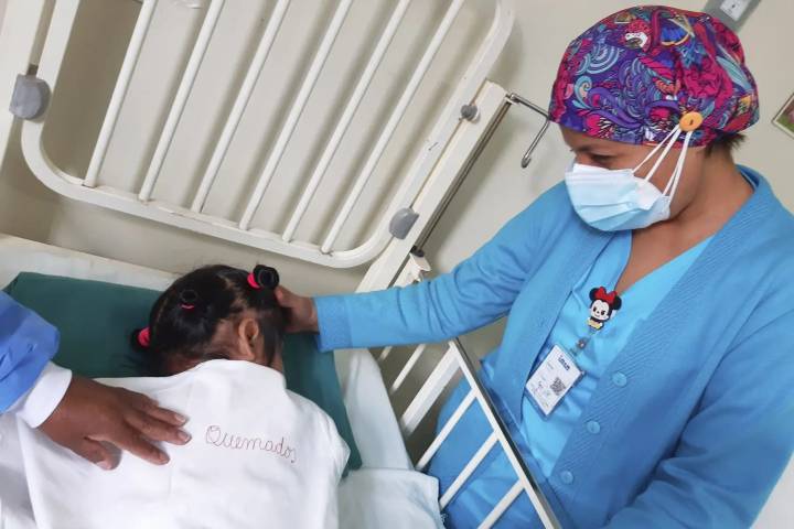 Congreso: aprueban bono de protección para niños y adolescentes con VIH y Sida