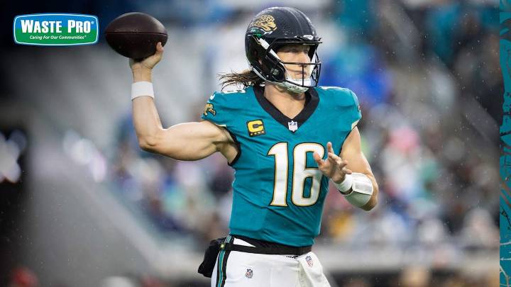 Lawrence Developing Rapidly Behind Center | Quick Thoughts After Week 14 vs. Colts