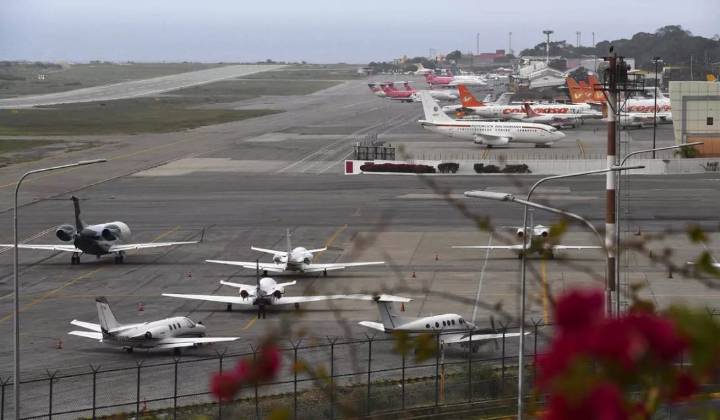 Venezuela impone nuevas restricciones aéreas: se prohíben los vuelos comerciales en varias zonas