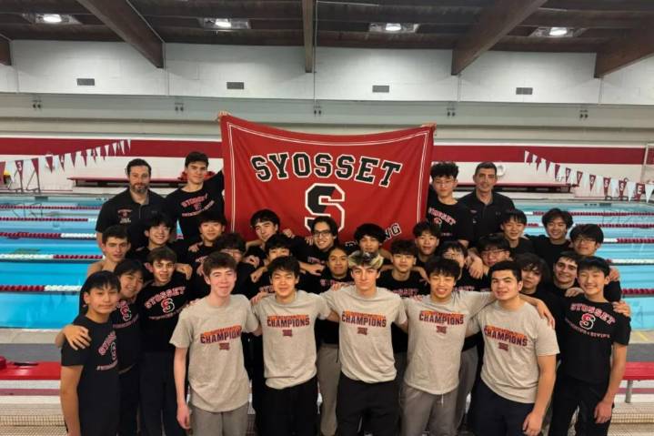 Syosset boys swimming keeping history alive with 90 consecutive meet wins
