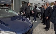 Tesla hosts Rome Mayor for first Italian FSD Supervised road demo