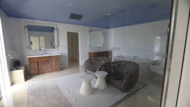 La isla de Epstein: demócratas revelan fotografías inéditas del interior del epicentro de los abusos