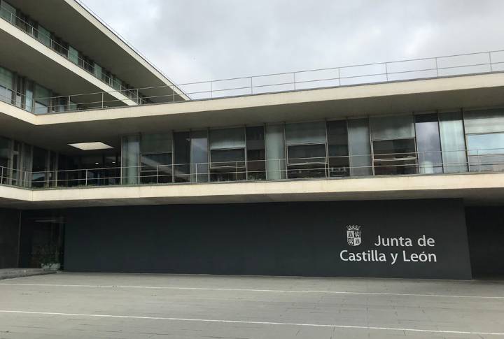 «Déficit alarmante» en la plantilla de la administración general de la Junta