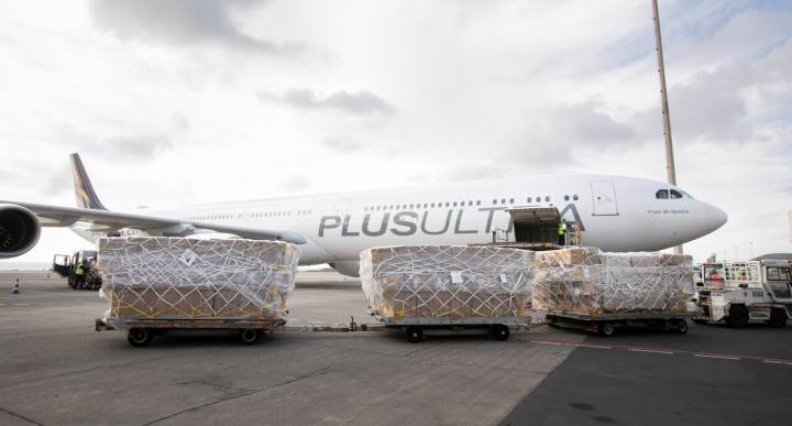 Detienen en España al dueño y al director ejecutivo de la aerolínea Plus Ultra