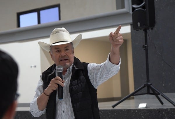 Pretenden aprobar en el Senado de madrugada la Ley de Aguas