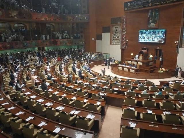 Sindh Assembly erupts in protest over death of toddler