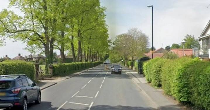 Teen killed in Tadcaster minibus crash as second girl is rushed to hospital