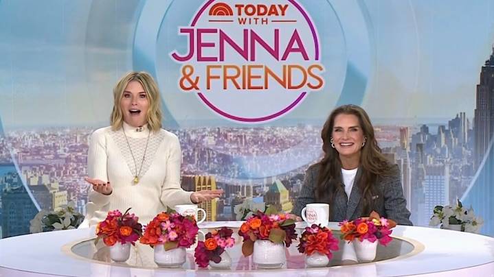 'Today': Brooke Shields Has Hilarious Chair Malfunction on 'Jenna & Friends'