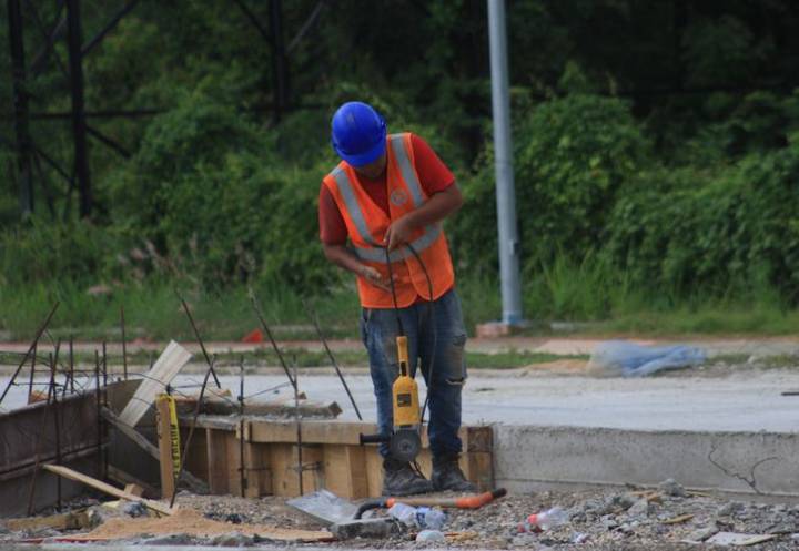 Avanza la modernización de infraestructura en el bulevar Colosio