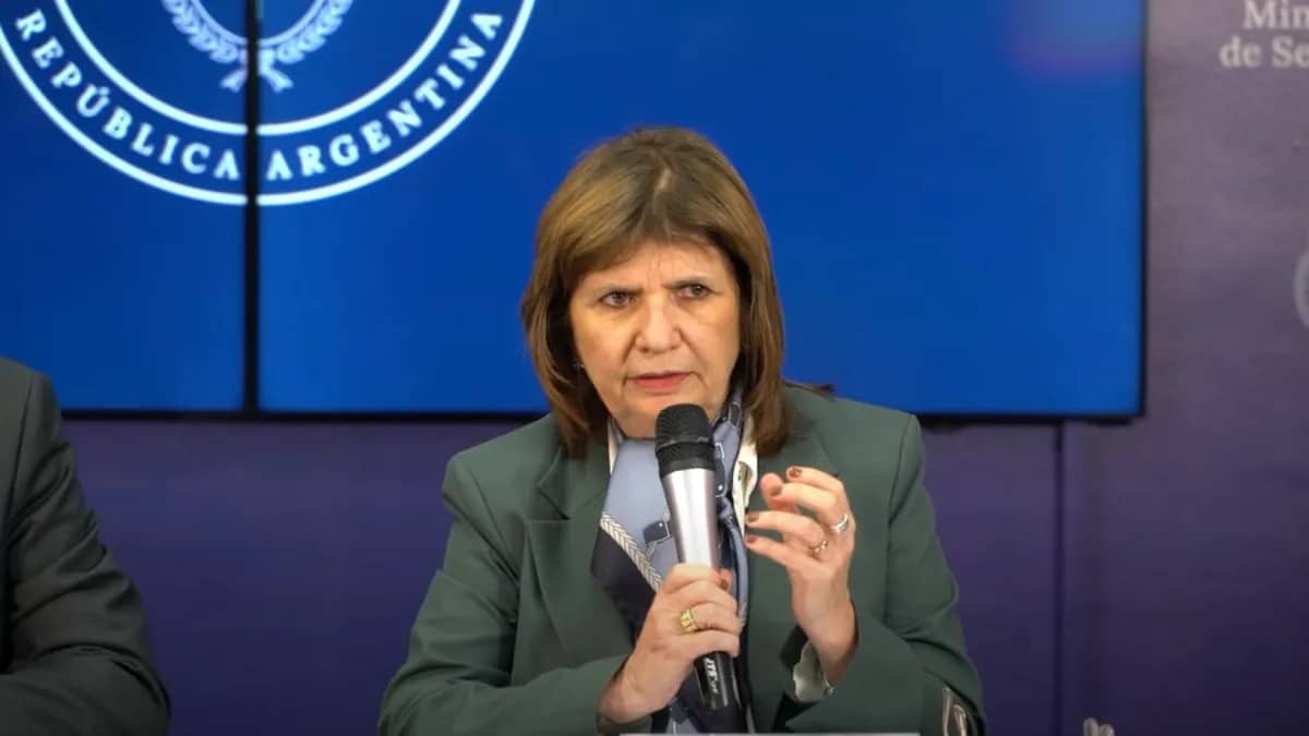 Patricia Bullrich cruzó nuevamente a Cristina Kirchner y fue tajante: «Debería dejar de decir estupideces»