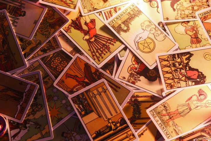 Misfortune: Tarot Reader Shot Dead After ‘Placing Curse’ On Man Court Records Reveal