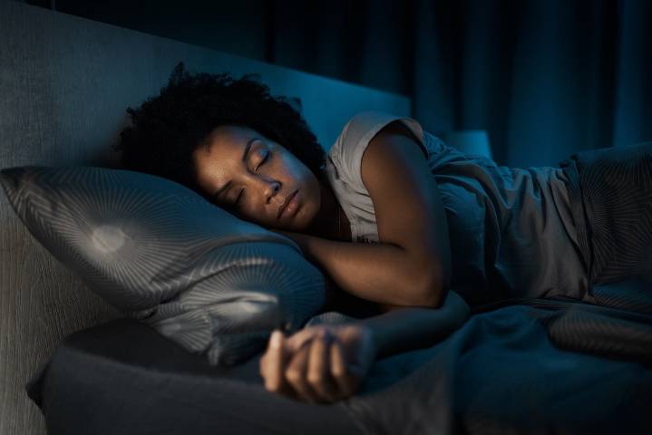 Study: Going to Bed at the Same Time Each Night Lowers Blood Pressure