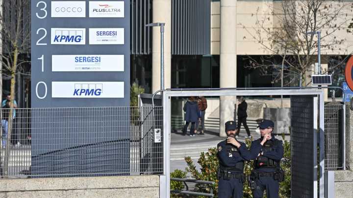 A policía detén ao presidente e ao CEO de Plus Ultra nunha operación por presunto branqueo