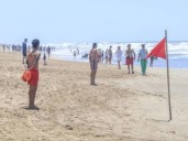 Cómo se forman los “chupones de mar” que sorprenden en las playas argentinas