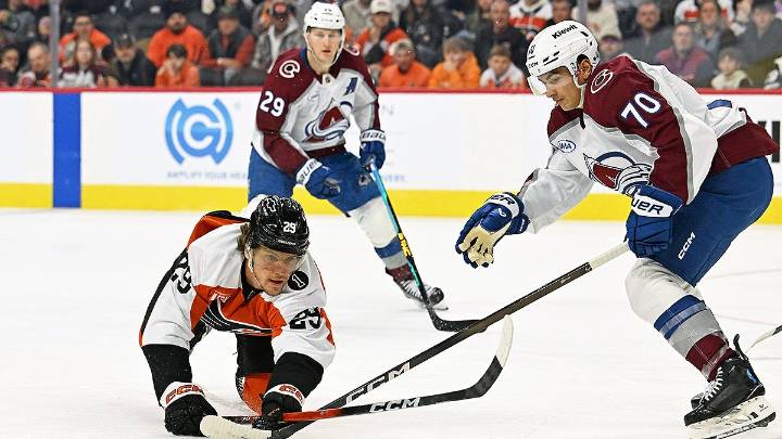 Flyers’ comeback bid comes up short in loss to Avalanche
